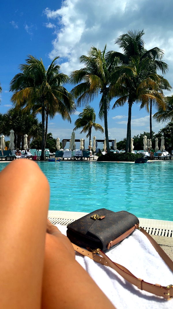 syd.shmitty image ~ Altpins