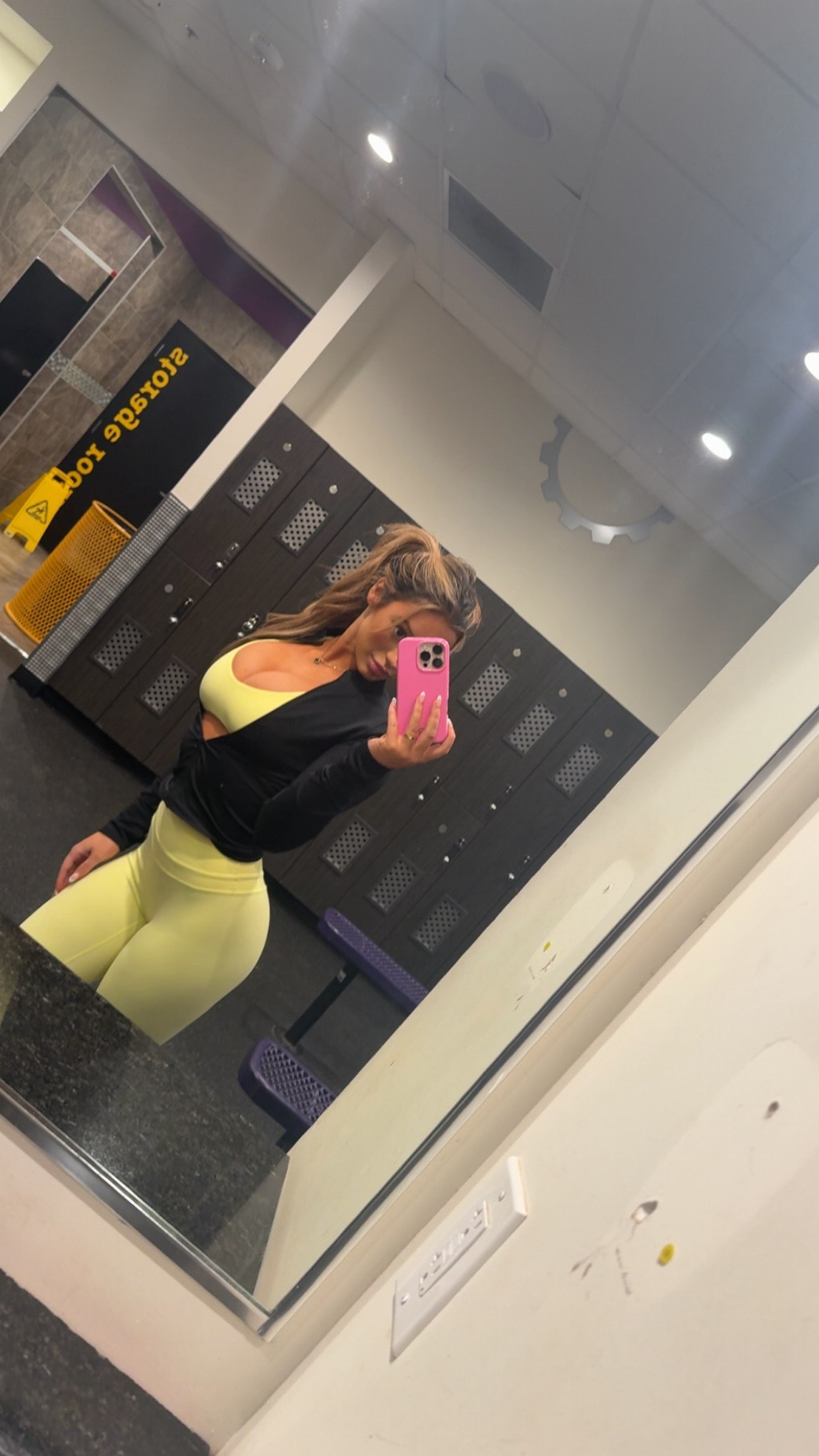 syd.shmitty snapchat image archive image