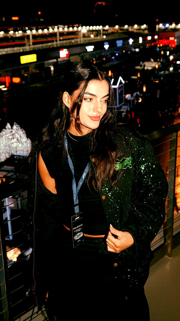 tonibreidingerr snapchat image archive image