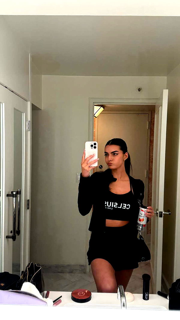 tonibreidingerr snapchat image archive image
