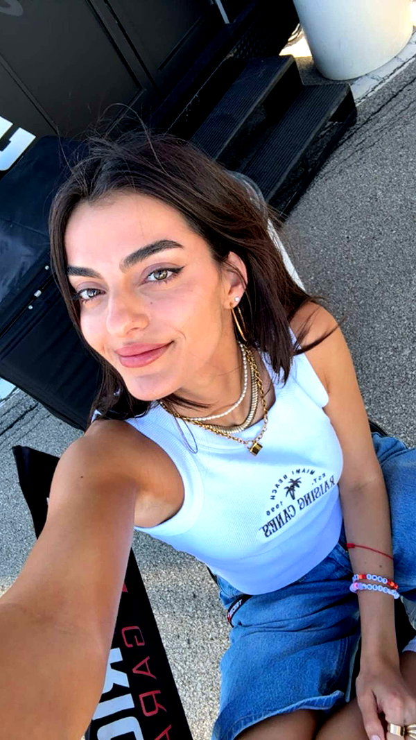 tonibreidingerr snapchat image archive image