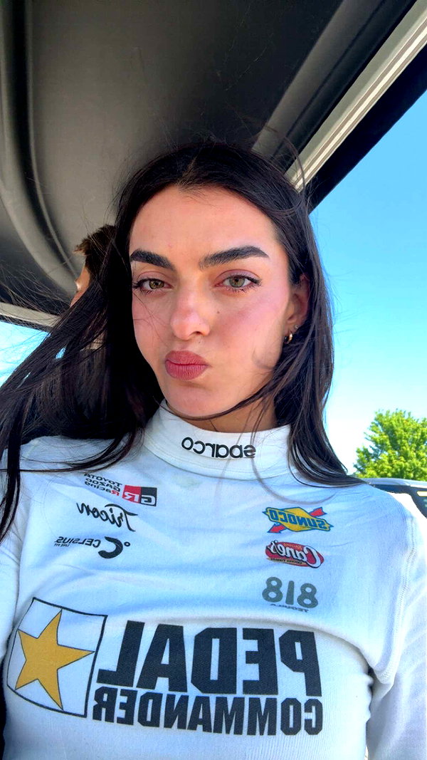 tonibreidingerr snapchat image archive image