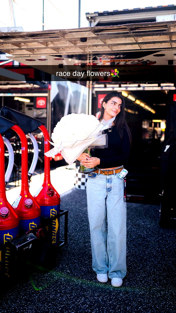 tonibreidingerr snapchat image archive image