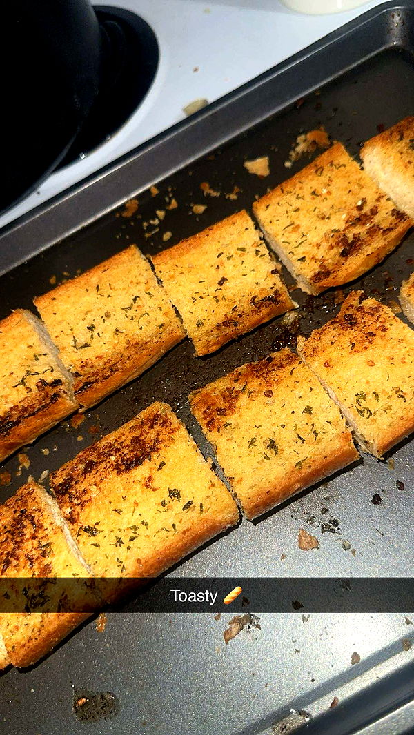 trappkittykhaos image ~ Altpins