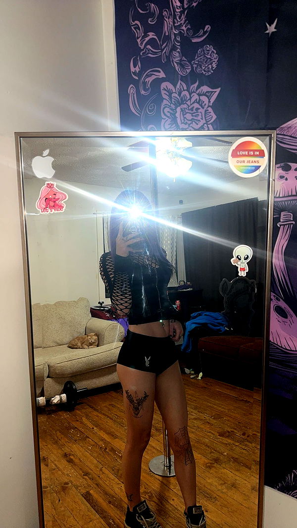 trappkittykhaos image ~ Altpins