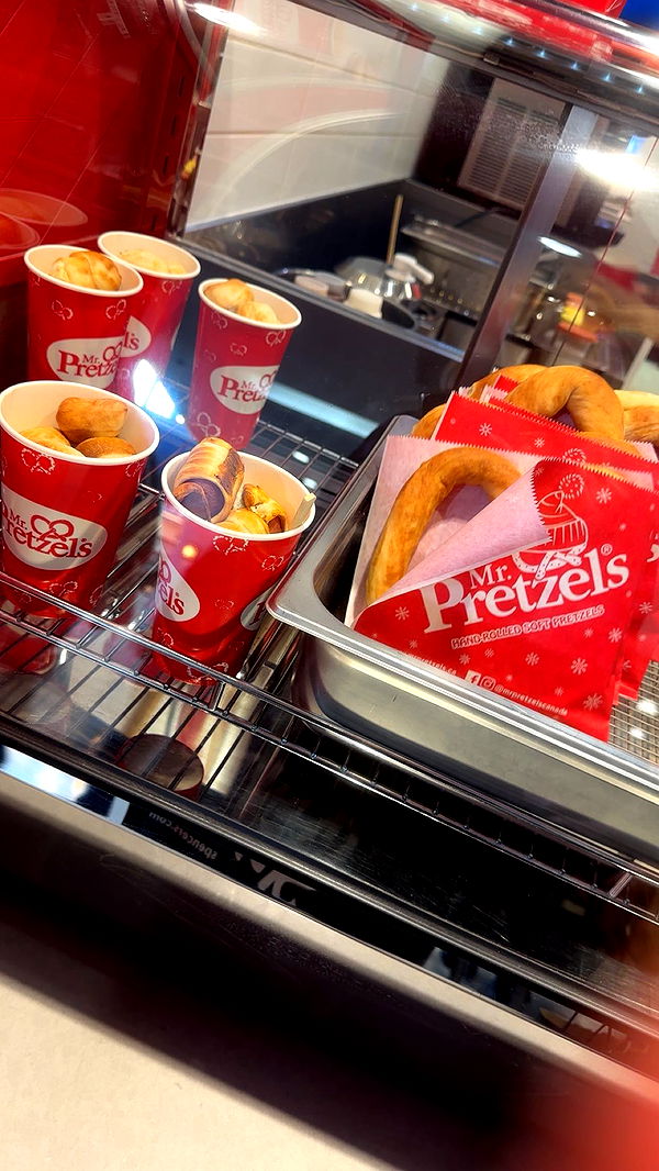 trappkittykhaos image ~ Altpins