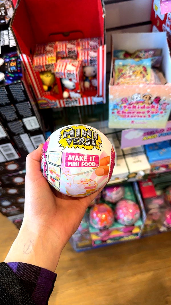 trappkittykhaos image ~ Altpins