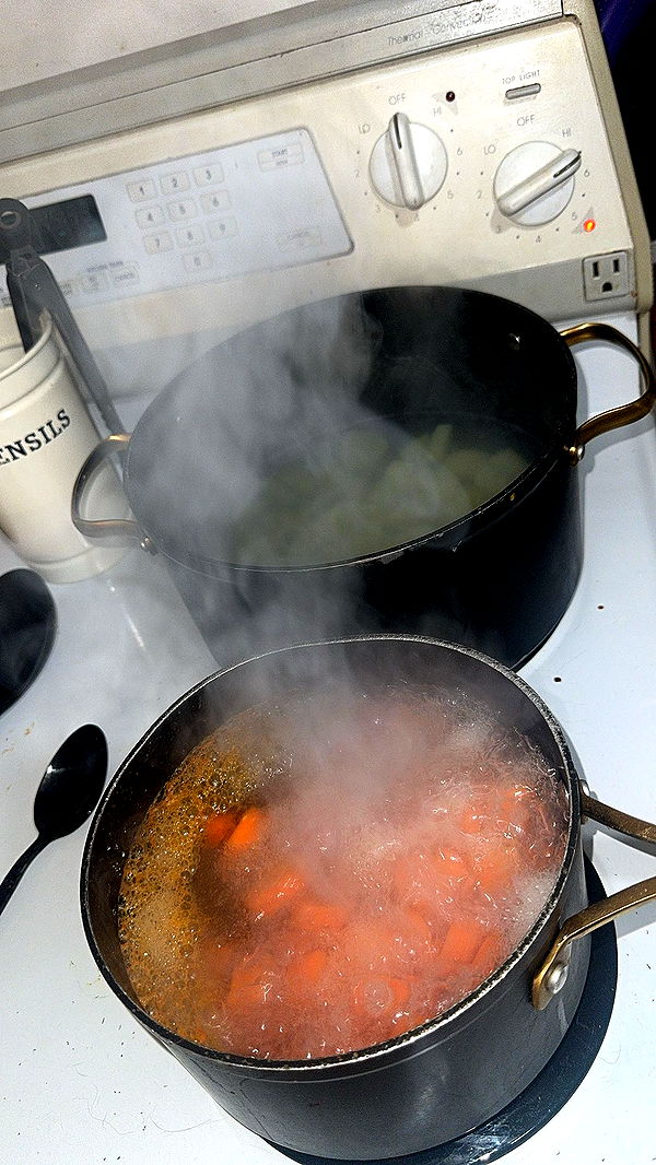 trappkittykhaos image ~ Altpins