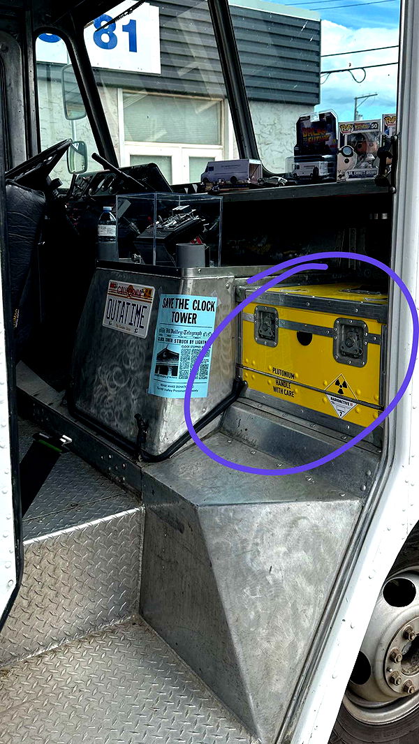 trappkittykhaos image ~ Altpins