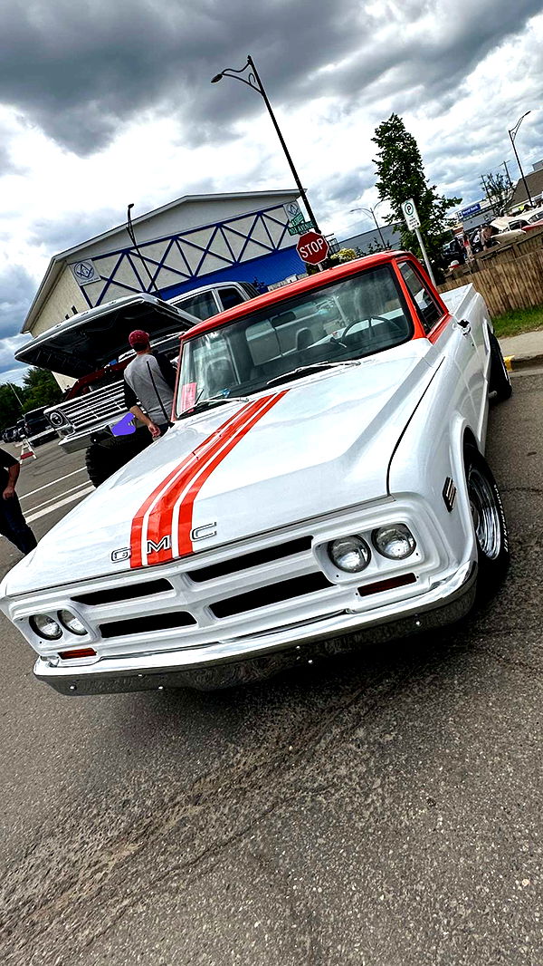 trappkittykhaos image ~ Altpins