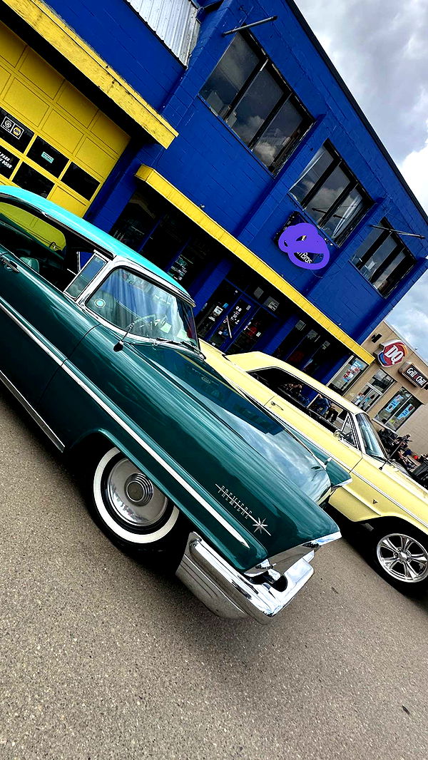 trappkittykhaos image ~ Altpins