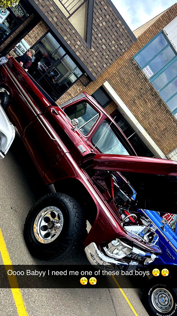 trappkittykhaos image ~ Altpins