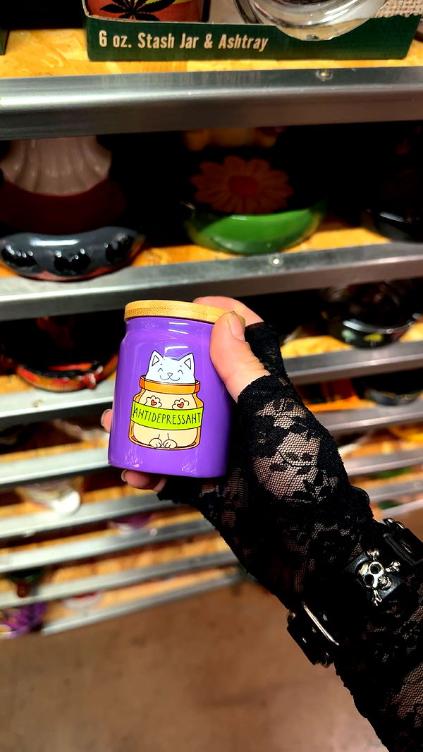 trappkittykhaos image ~ Altpins