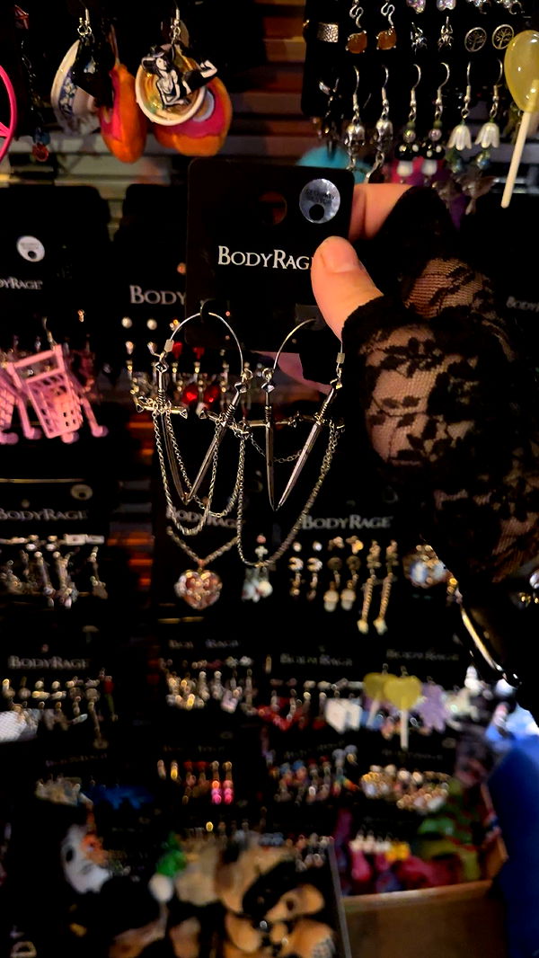 trappkittykhaos image ~ Altpins