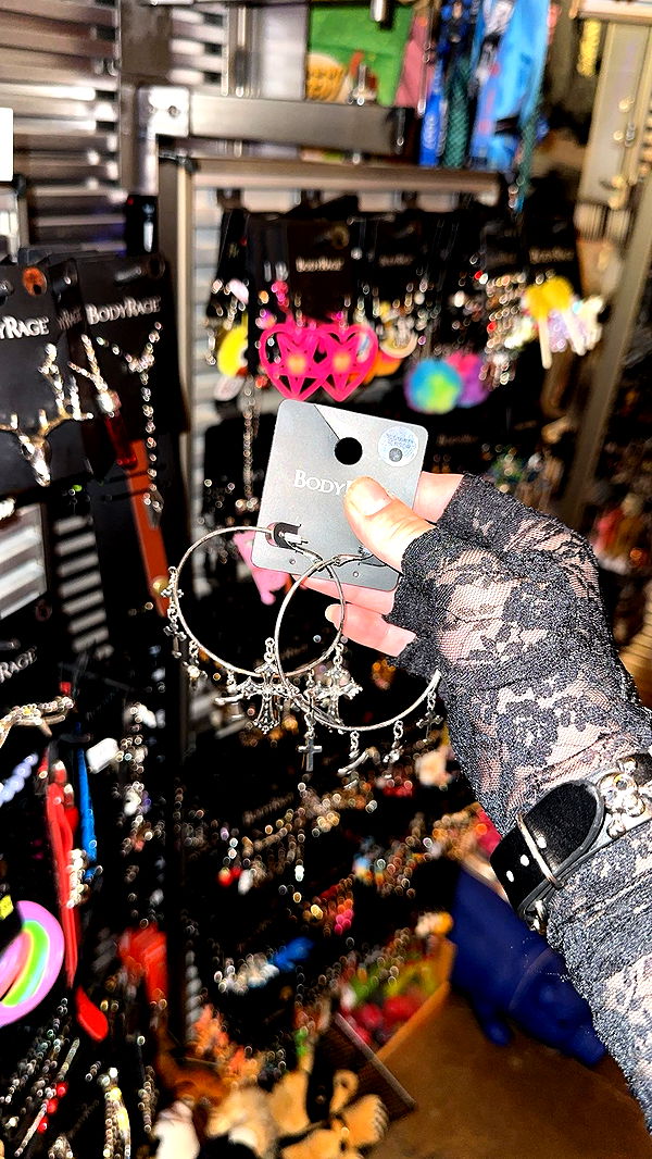 trappkittykhaos image ~ Altpins