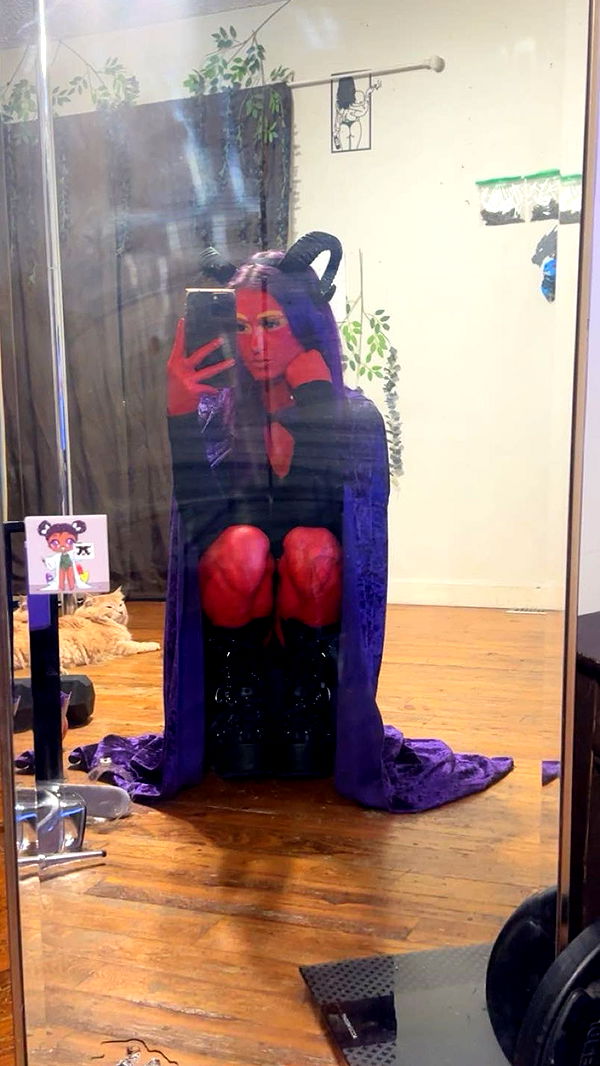 trappkittykhaos image ~ Altpins