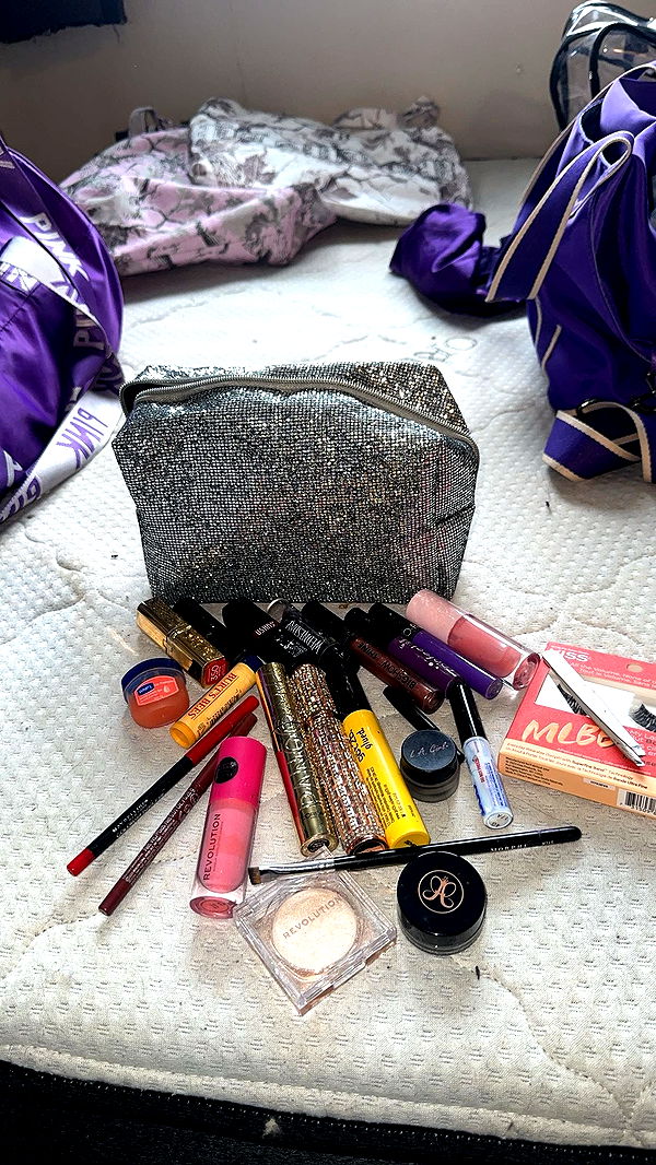 trappkittykhaos image ~ Altpins