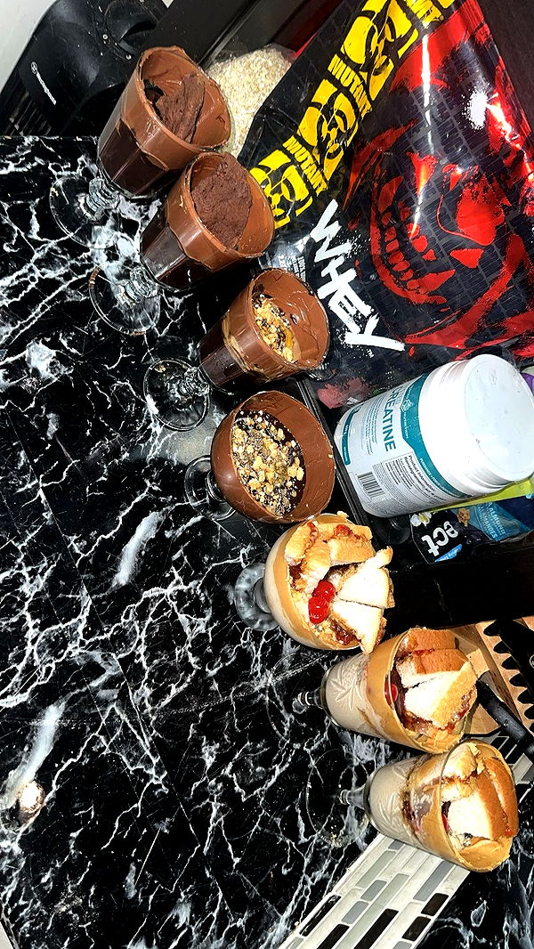 trappkittykhaos image ~ Altpins