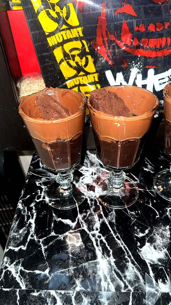 trappkittykhaos image ~ Altpins