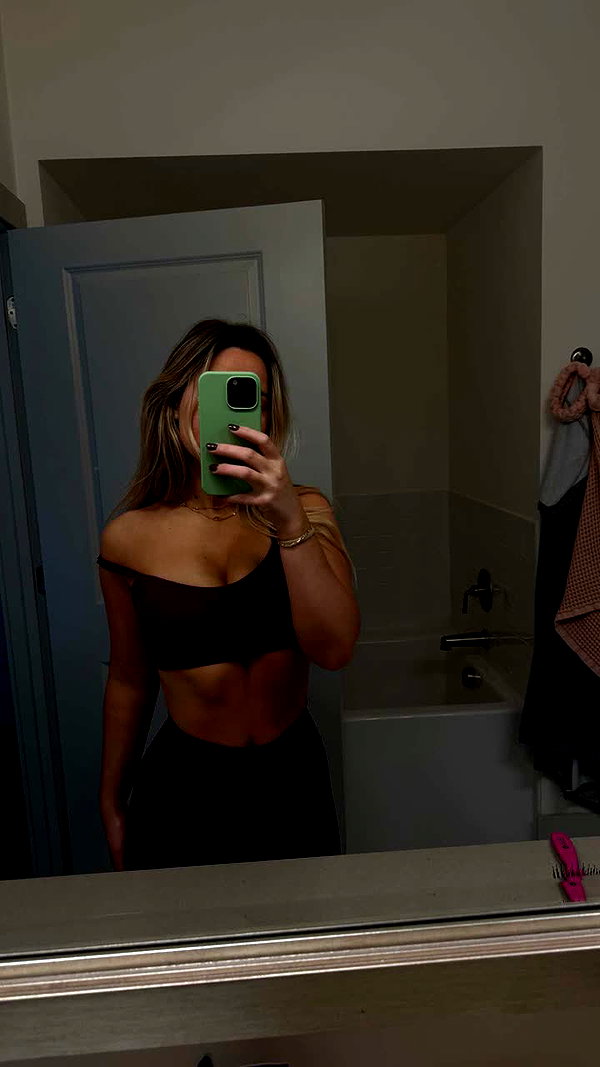 vandec23 snapchat image archive image
