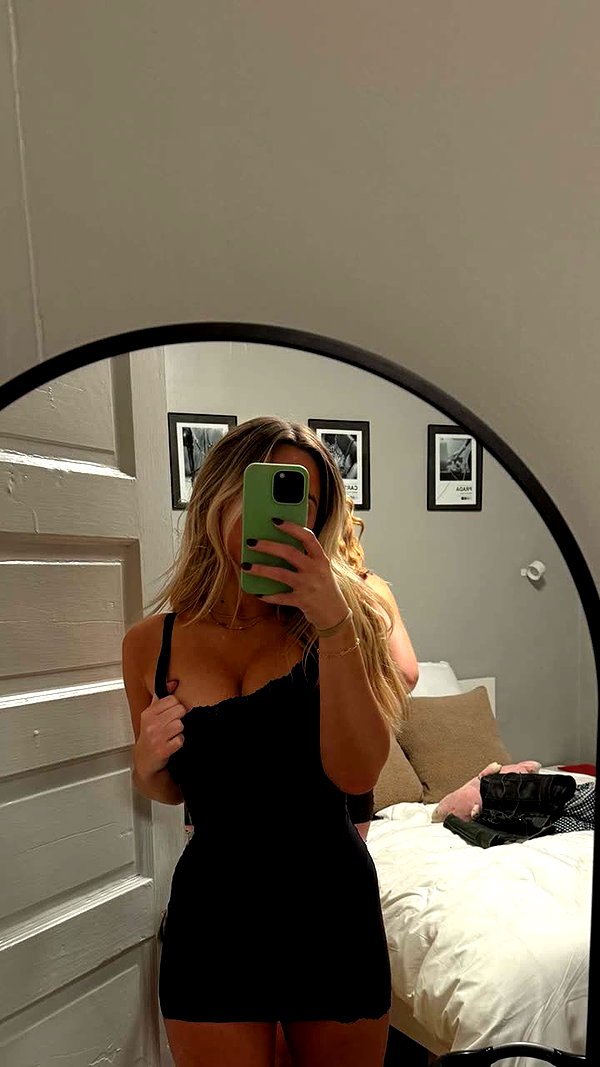 vandec23 snapchat image archive image