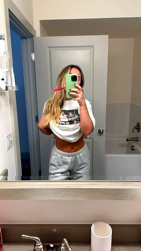 vandec23 snapchat image archive image
