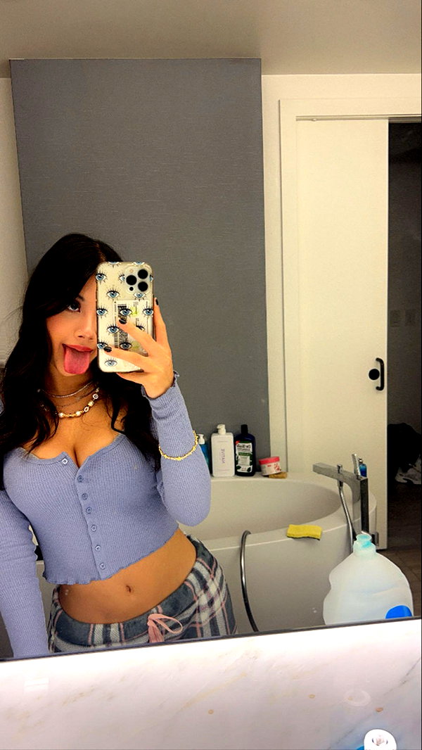 viptoriiaa snapchat image archive image