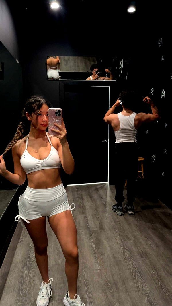 viptoriiaa snapchat image archive image
