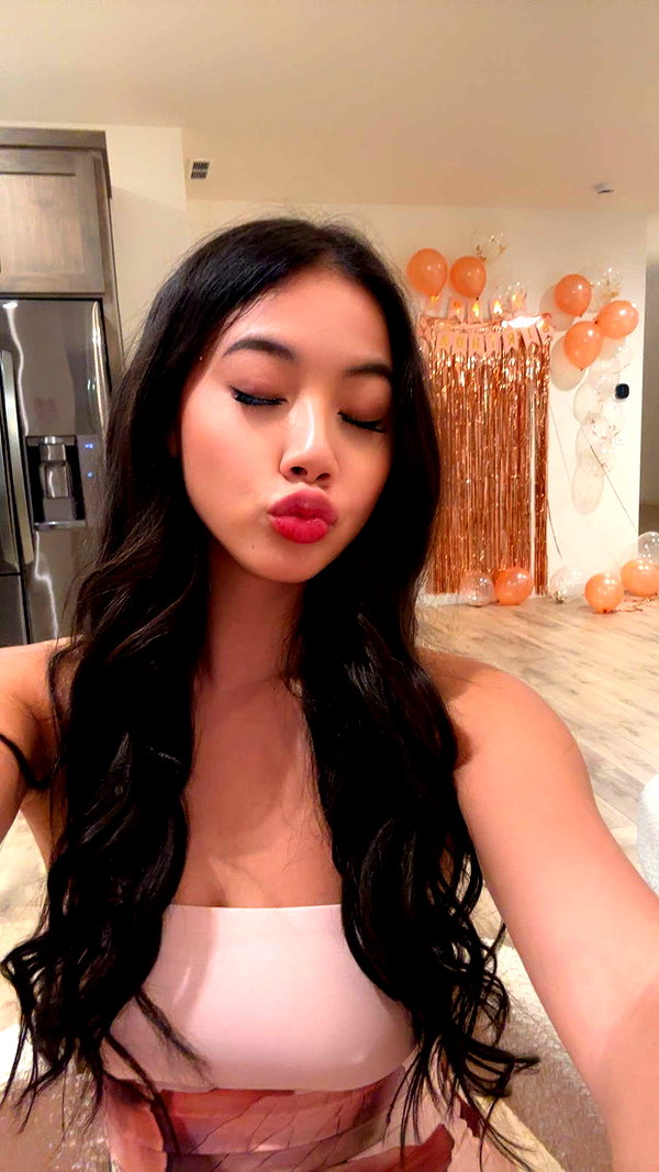 viptoriiaa snapchat image archive image