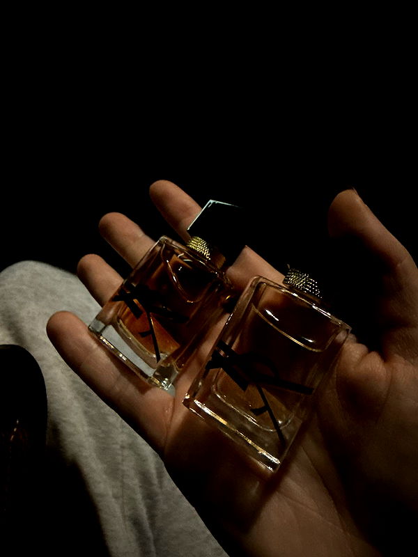 willow.jc image ~ Altpins