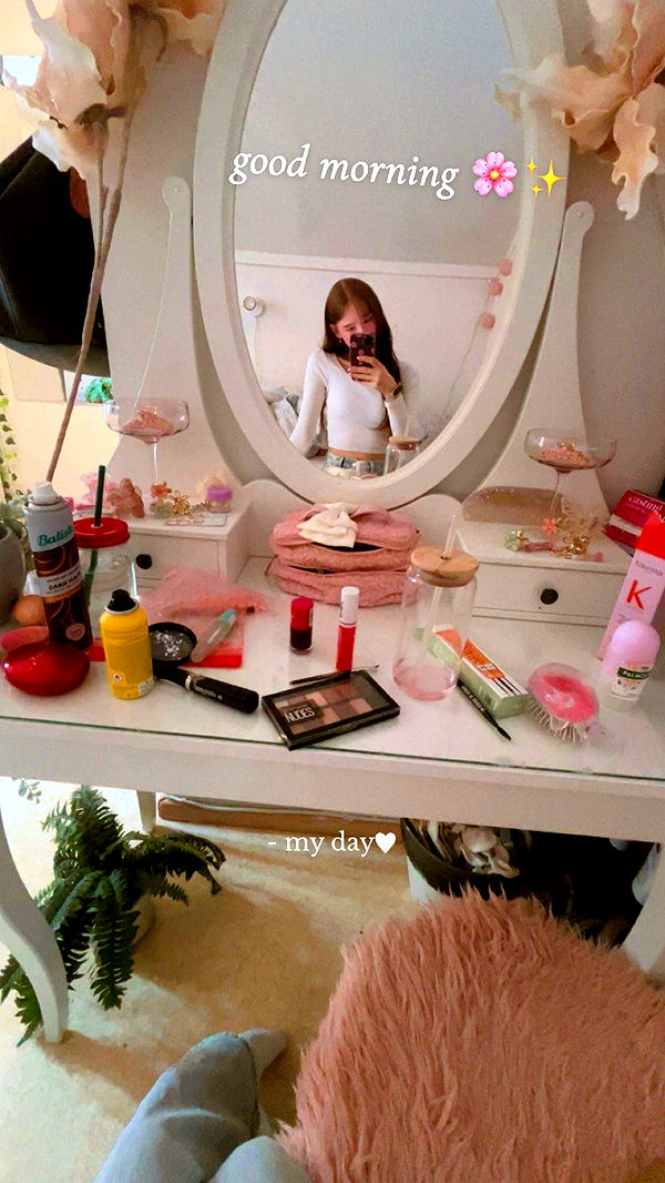 xeliabunny image ~ Altpins