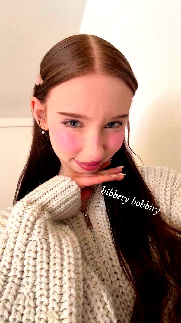 xeliabunny image ~ Altpins