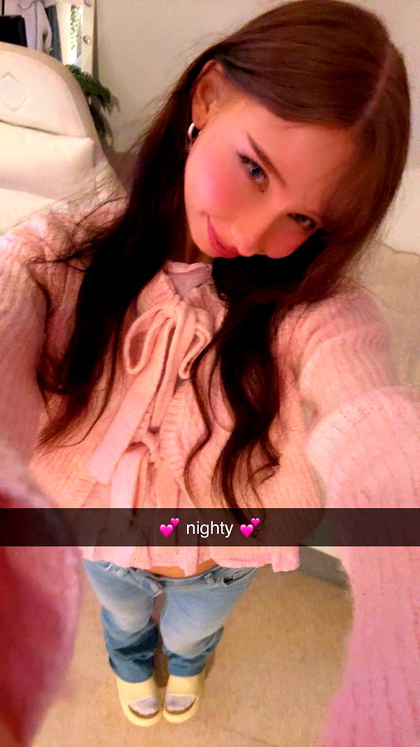 xeliabunny image ~ Altpins