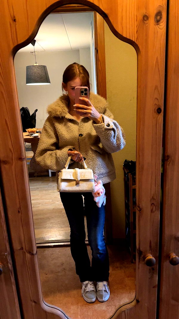 xeliabunny image ~ Altpins