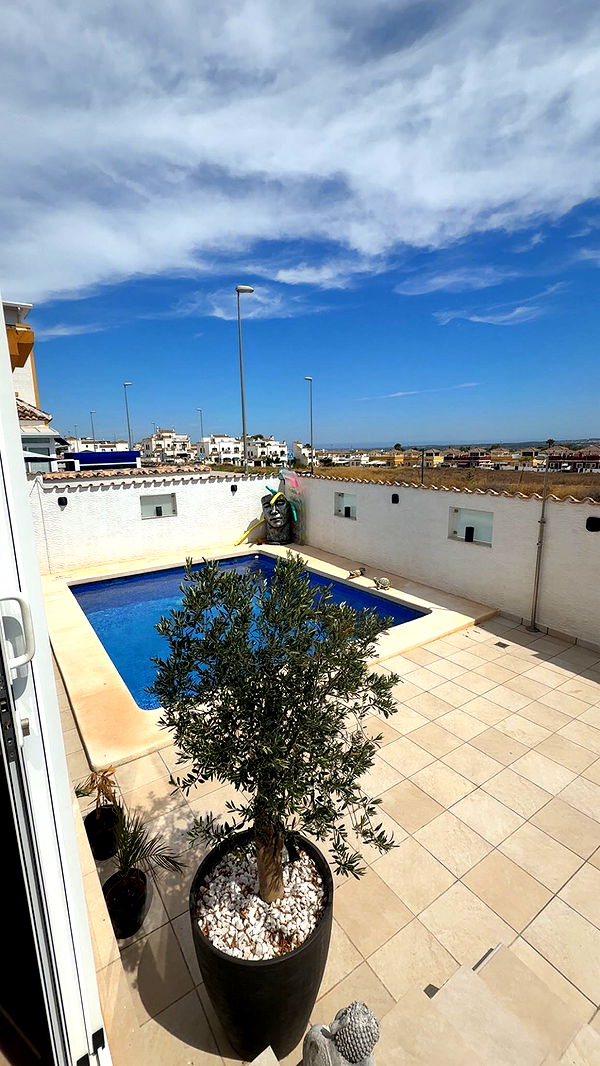 xeliabunny image ~ Altpins