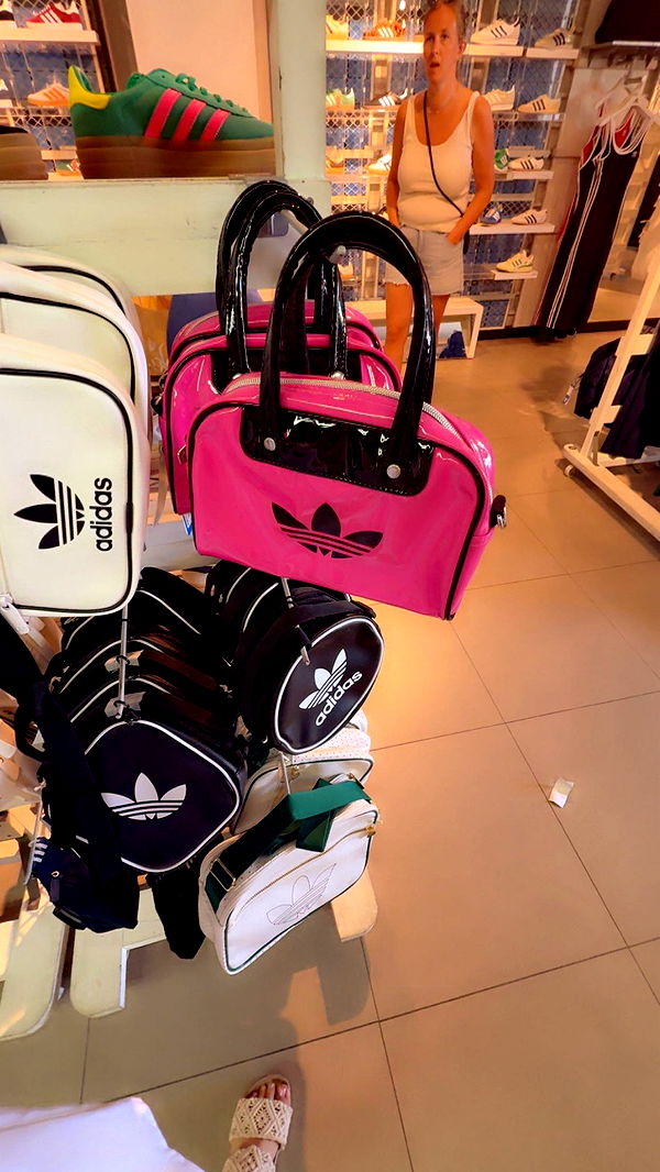 xeliabunny image ~ Altpins