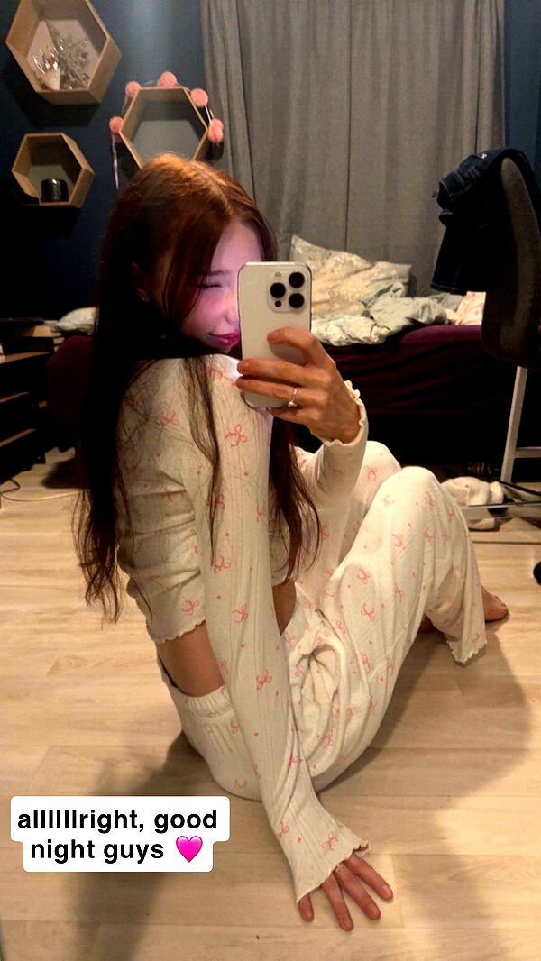 xeliabunny image ~ Altpins