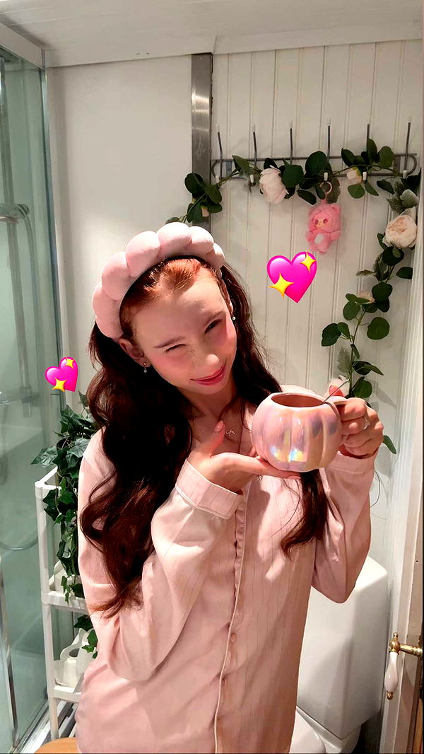 xeliabunny image ~ Altpins