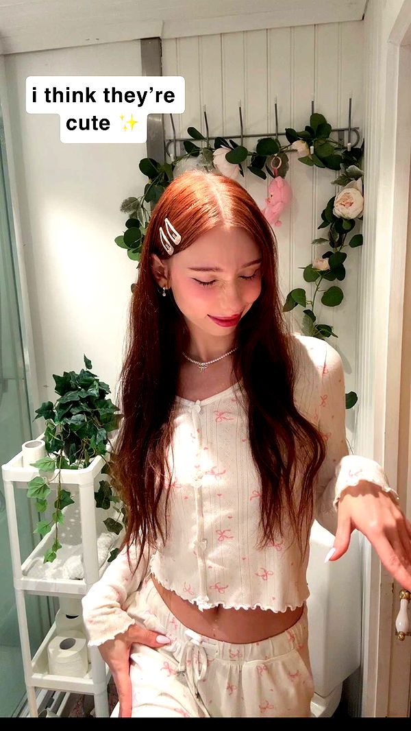 xeliabunny image ~ Altpins