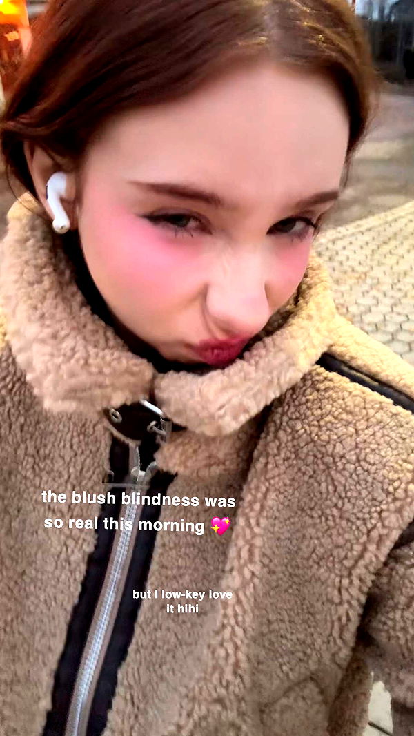 xeliabunny image ~ Altpins