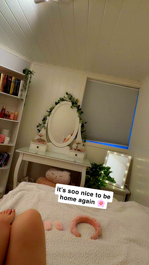 xeliabunny image ~ Altpins