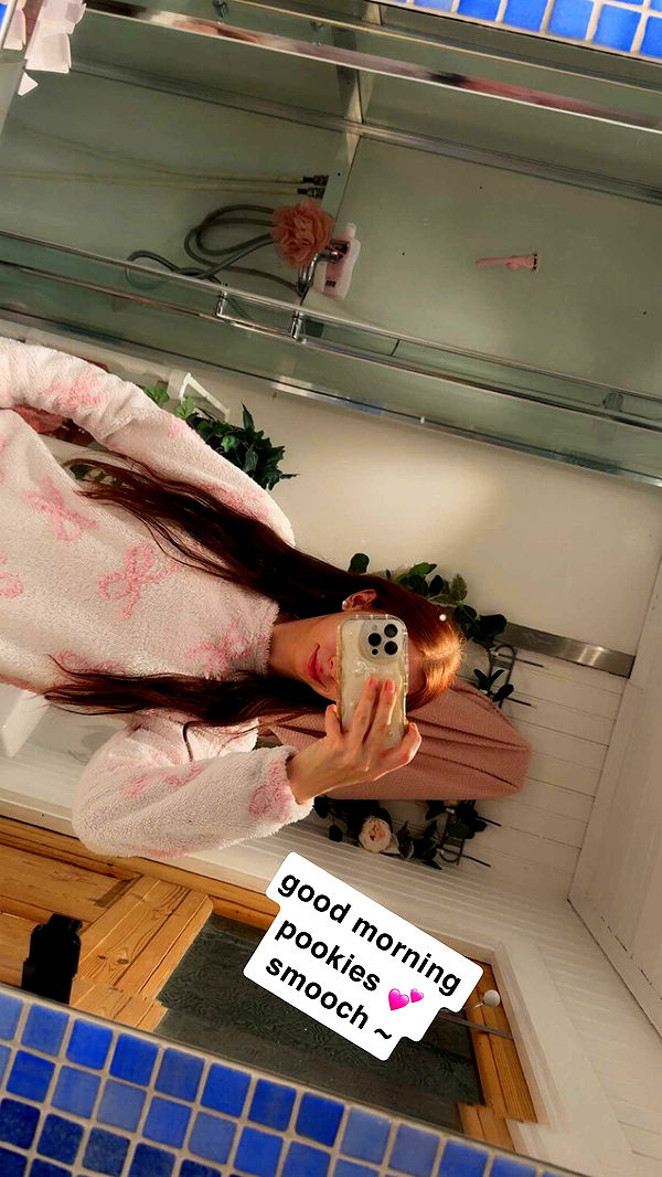 xeliabunny image ~ Altpins