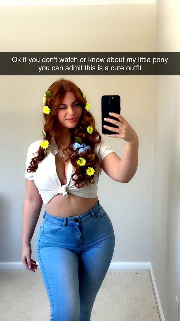 xxxtinacarmella snapchat image archive image