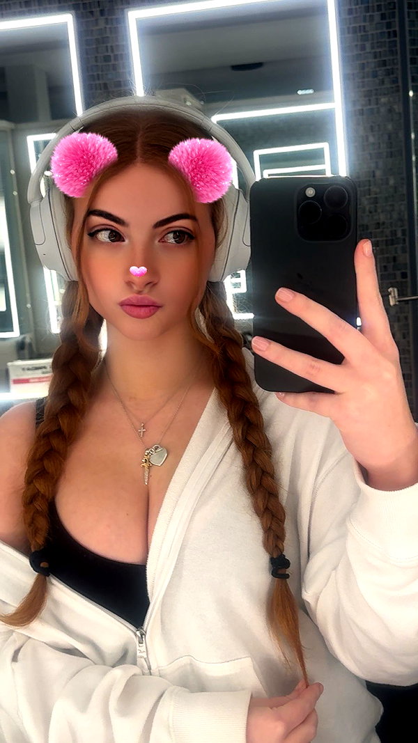 xxxtinacarmella snapchat image archive image
