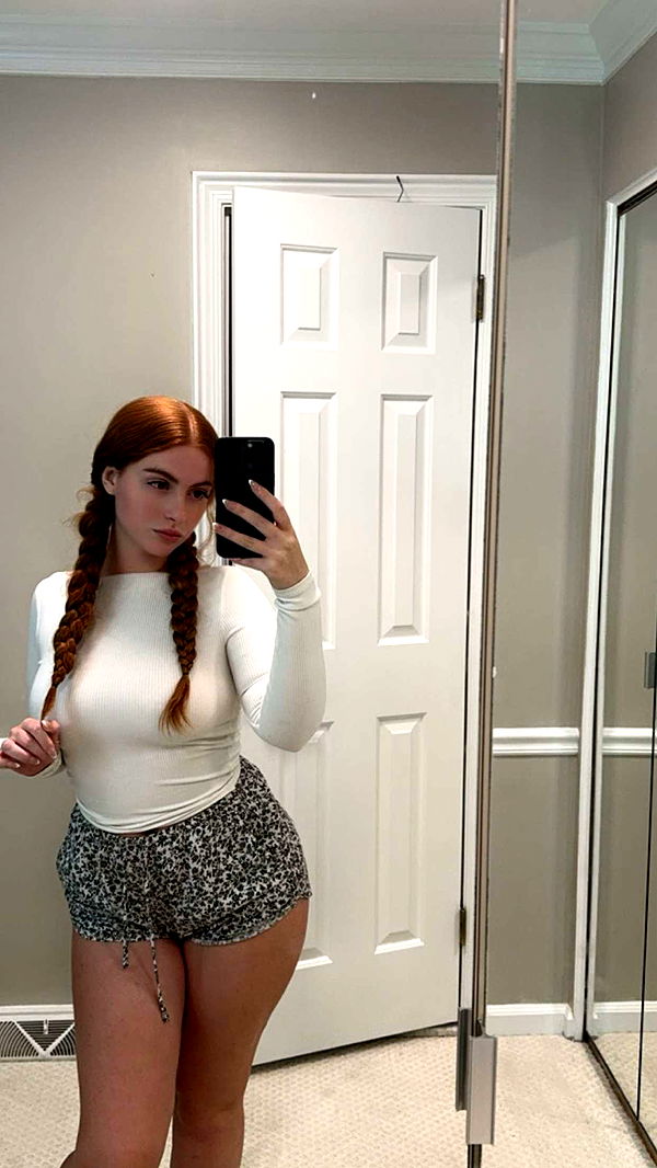 xxxtinacarmella image ~ Altpins