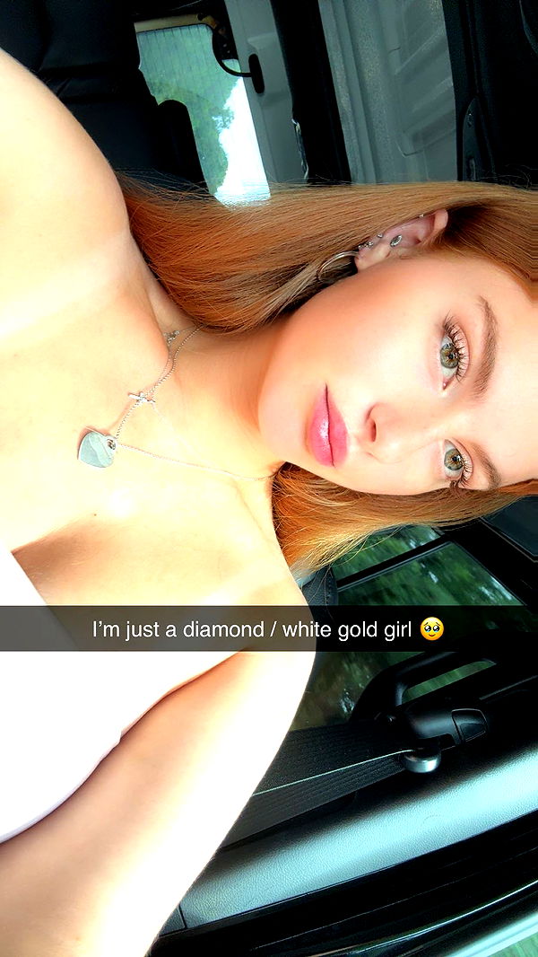 xxxtinacarmella image ~ Altpins