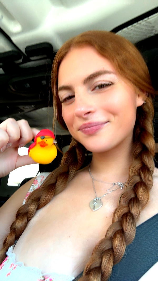 xxxtinacarmella image ~ Altpins