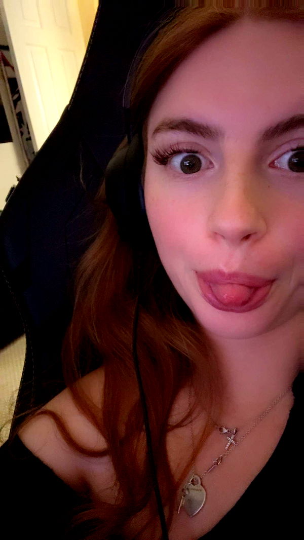 xxxtinacarmella image ~ Altpins