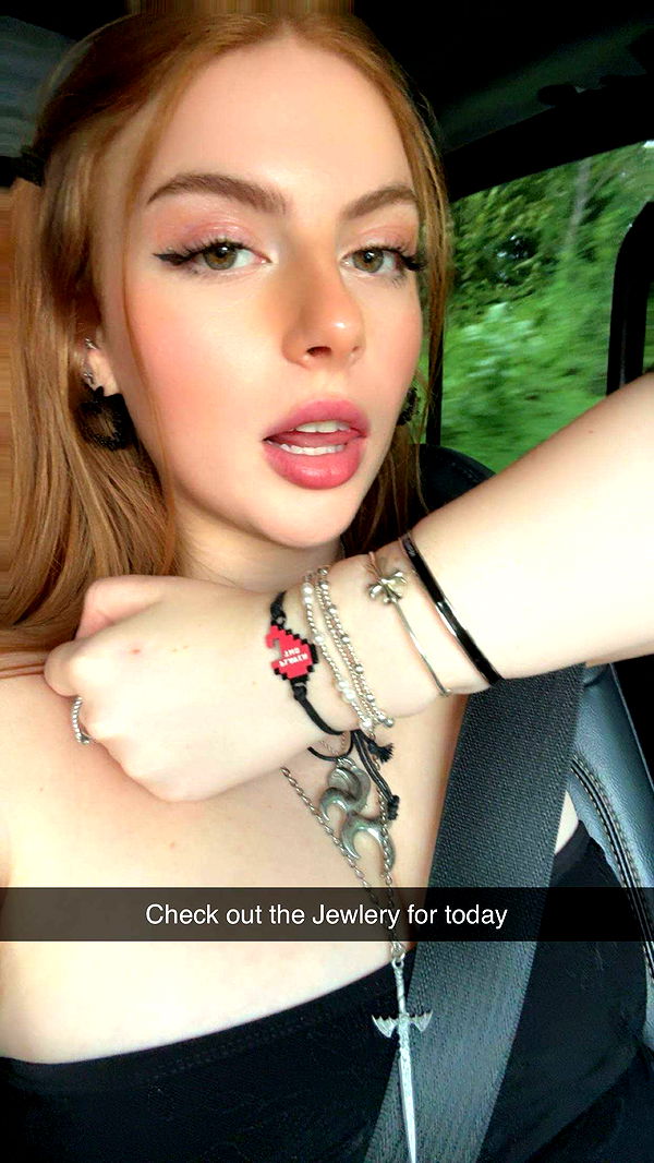 xxxtinacarmella image ~ Altpins