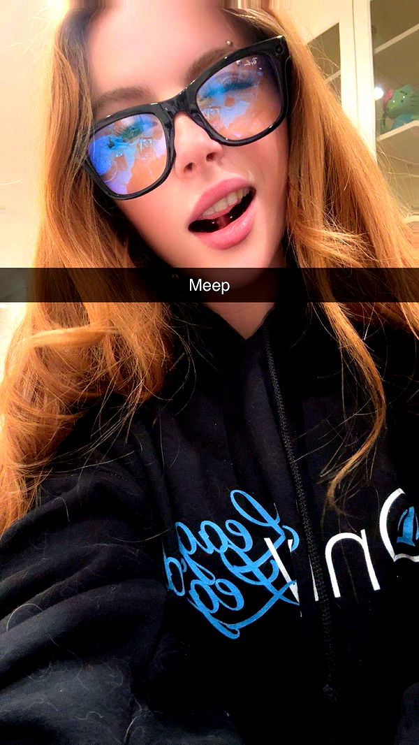 xxxtinacarmella image ~ Altpins